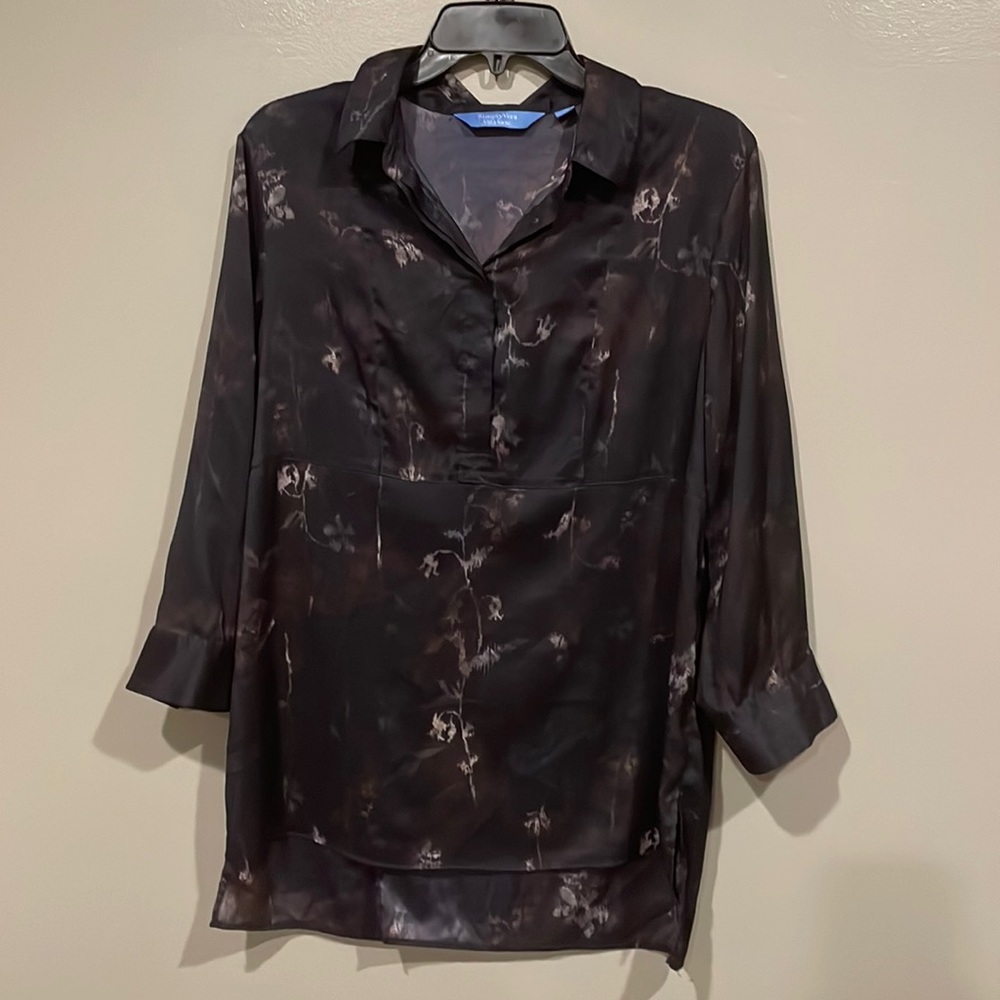Simply Vera Wang blouse